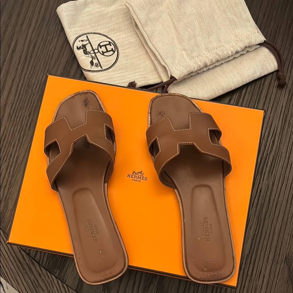 Hermes Oran Sandals *Taking Offers*
